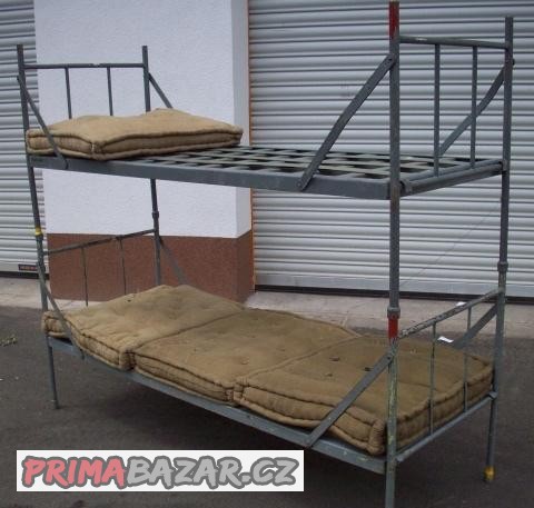 prodam-vojenskou-kovovou-postel-skladaci-cernou