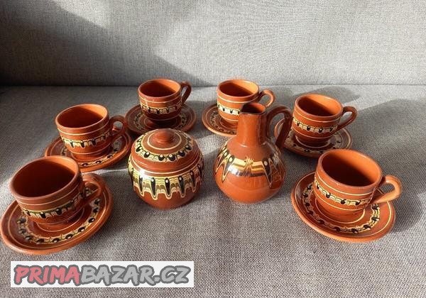 14-ti dílná keramická sada.