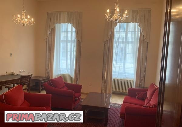 Nábytek z prezidentského apartmá