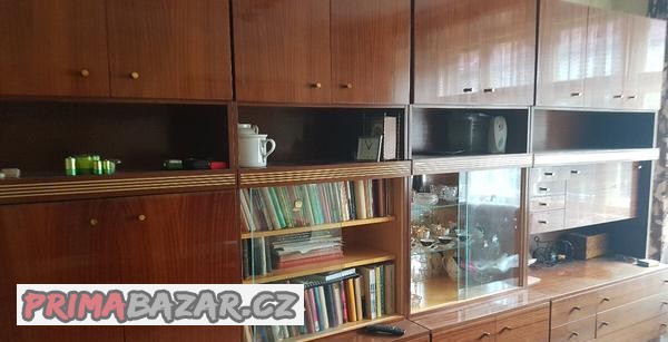 skrinova-stena-do-obyvaku