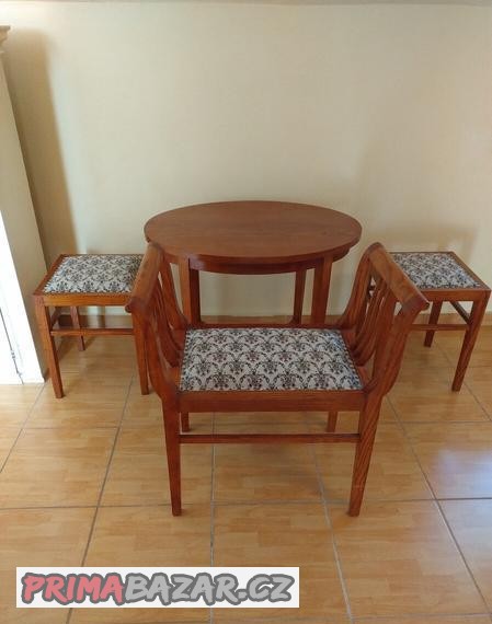 starožitný stolek + stoličky