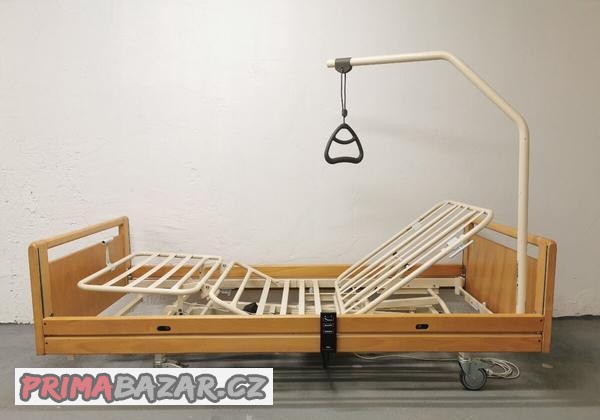 zdravotni-elektricka-postel