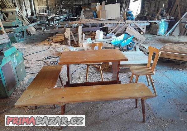 jidelni-kout-na-chalupu