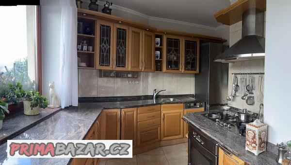 velká kuchyňská linka