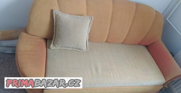 Rozkládací sedačka s textilním potahem