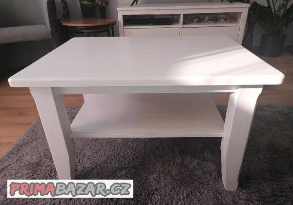 Konferenční stolek z masivu