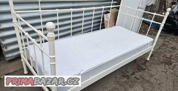 prodam-zachovalou-postel-90-200cm