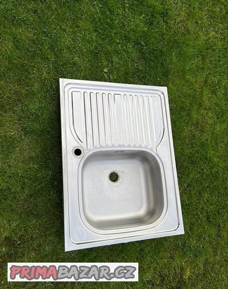 nerezovy-kuchynsky-drez