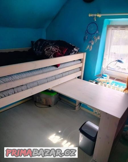 prodam-zvysenou-postel