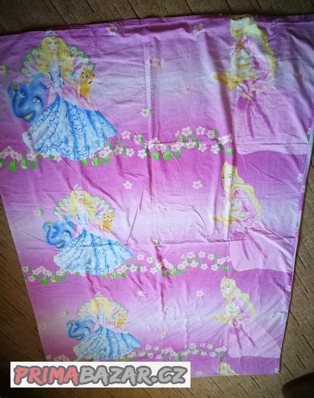 povleceni-na-detskou-postel