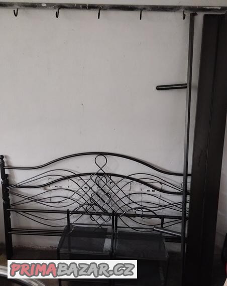 kovova-postel-marlen