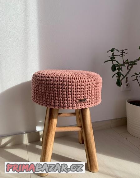 Ručně hàčkované bytové doplňky