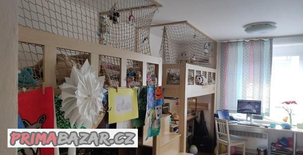 dvojita-patrova-postel