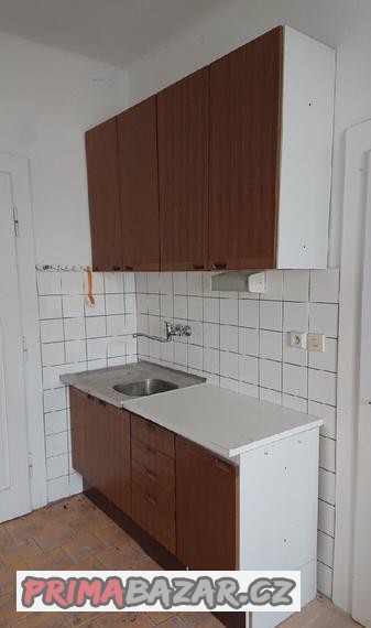 kuchynska-linka-se-drezem