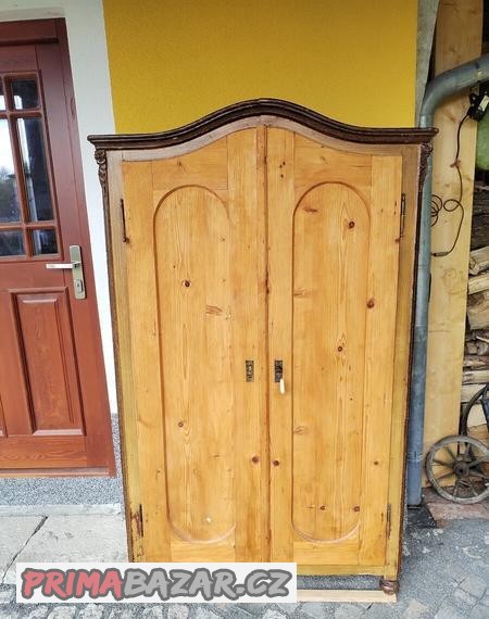 drevena-stara-skrin-masiv