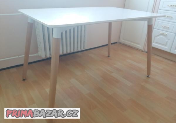 prodam-bily-jidelni-stul-120-x-70-vyska-74