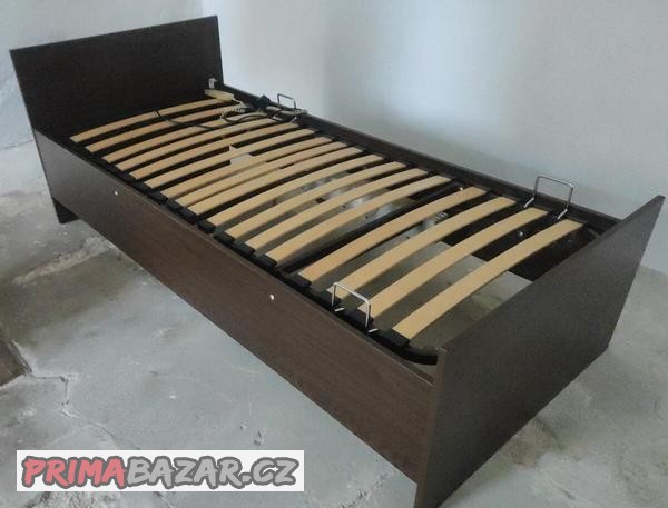 postel-s-elektricky-polohovatelnym-rostem