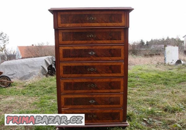 stara-suplikova-komoda