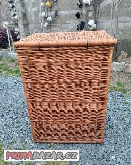PROUTĚNŸ KOŠ NA PRÁDLO