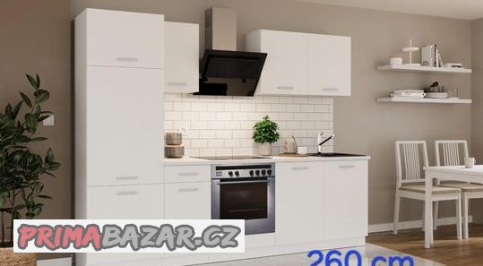 nova-kuchynska-linka-s-pracovni-deskou
