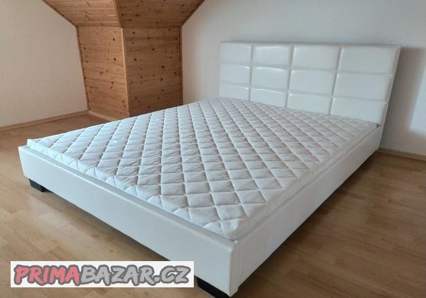 moderni-postel-dvouluzko-z-eco-kuze-vcetne-matrace-a-rostu