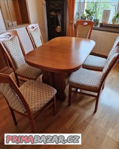 jidelni-rozkladaci-stul-tresen-a-6-zidli