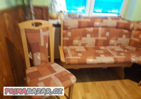 kuchynska-rohova-sedacka-dve-zidle