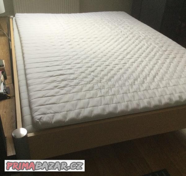 italska-postel-140x200cm-vcetne-rostu-a-matrace