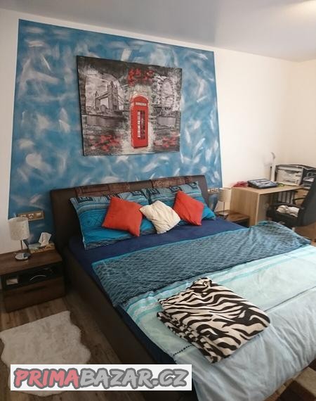 nabytek-postel-loznice