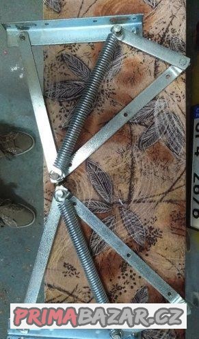 vyklapeci-mechanismus-pro-valendy