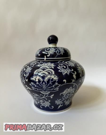 porcelanova-vaza-s-vikem-kobaltova-modr
