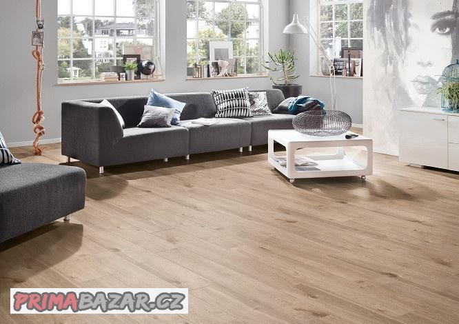laminatova-plovouci-podlaha-100-m2-dub-vyberov-sleva-40-nova