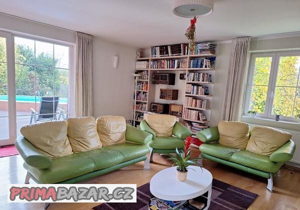 nabizim-elegantni-sedaci-soupravu-2x-gauc