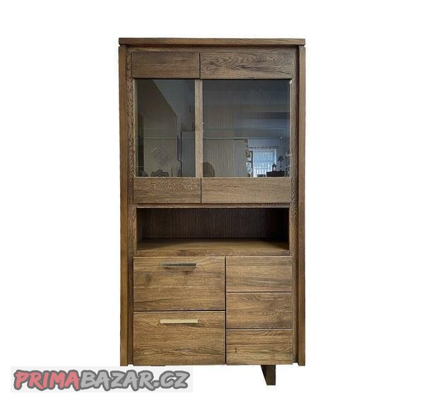 masivni-dubova-pribornik-vitrina-pune