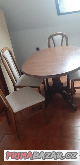 jidelni-stul-a-ctyri-zidle