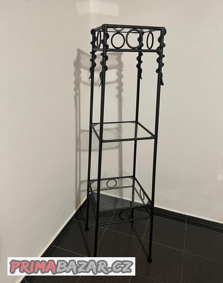 Kovaný stojan