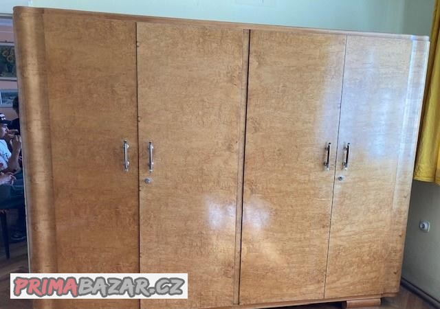 kompletni-loznice-dvouluzko-velka-skrin-taburetka-nocni-s