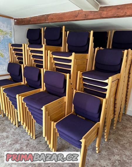 Stohovatelné masivní židle, 128kusů PROFI