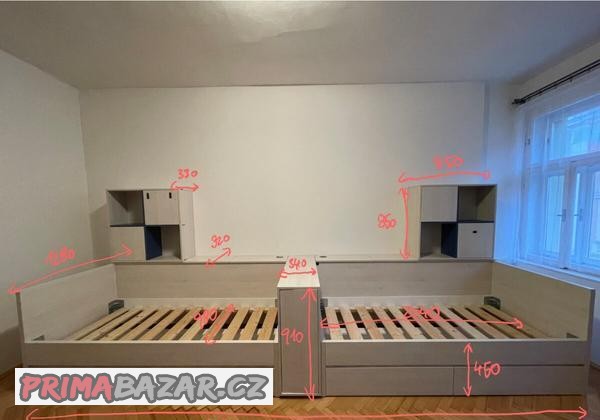 detske-postele-se-supliky-skrinkami-a-perinaky