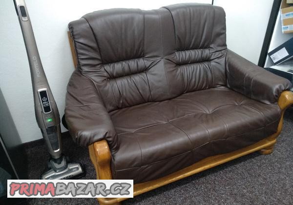 kozene-kreslo-a-dvousedacka