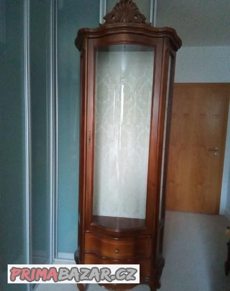 italska-luxusni-starozitna-vitrina