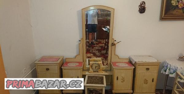 100-let-stara-loznice