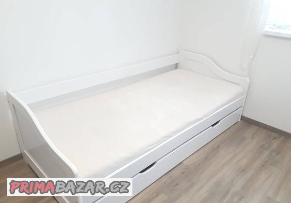 multifunkcni-postel-z-masivu-vcetne-matraci-a-rostu