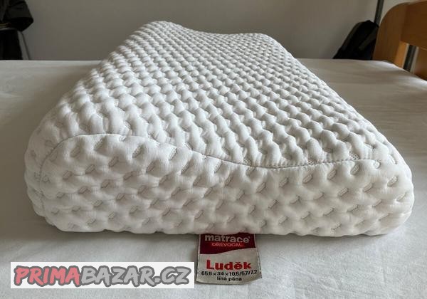 polstar-anatomicky-drevocal