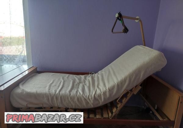 polohovaci-postel
