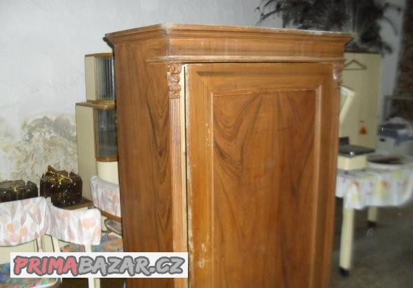 prodam stary nabytek