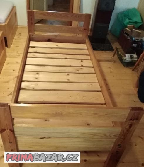 starsi-detska-postel-z-masivu