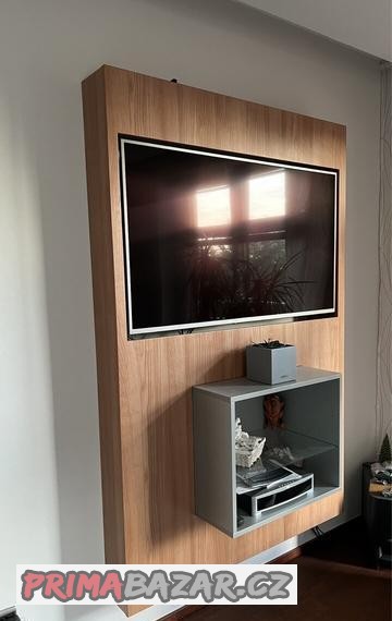 tv-zastena-s-polici