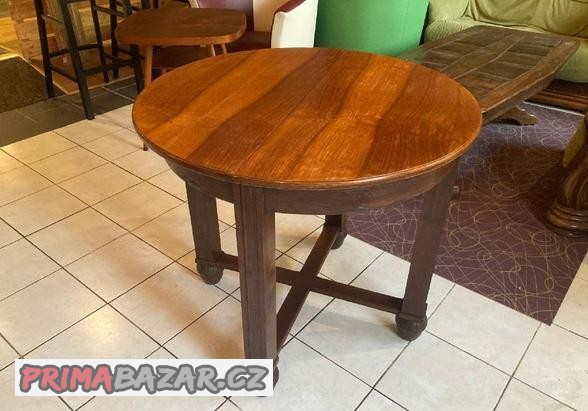 jidelni-sestava-4x-zidle-1x-stul-rozkladaci