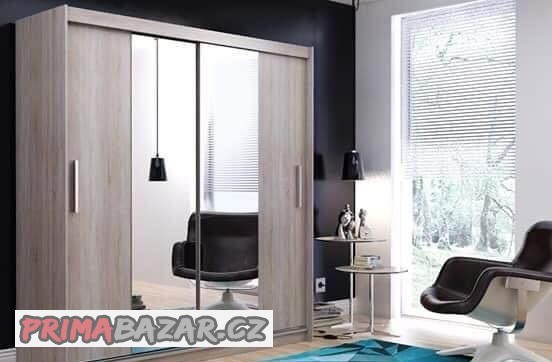 Krásná šoupací šatní skříň 200cm sonoma